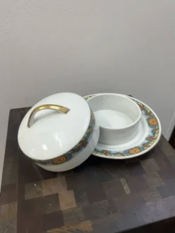 Beurrier / légumier porcelaine de Limoges 1960