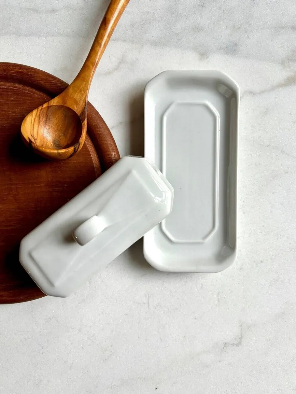 Beurrier Pillivuyt en porcelaine blanche