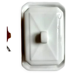 Beurrier Pillivuyt en porcelaine blanche