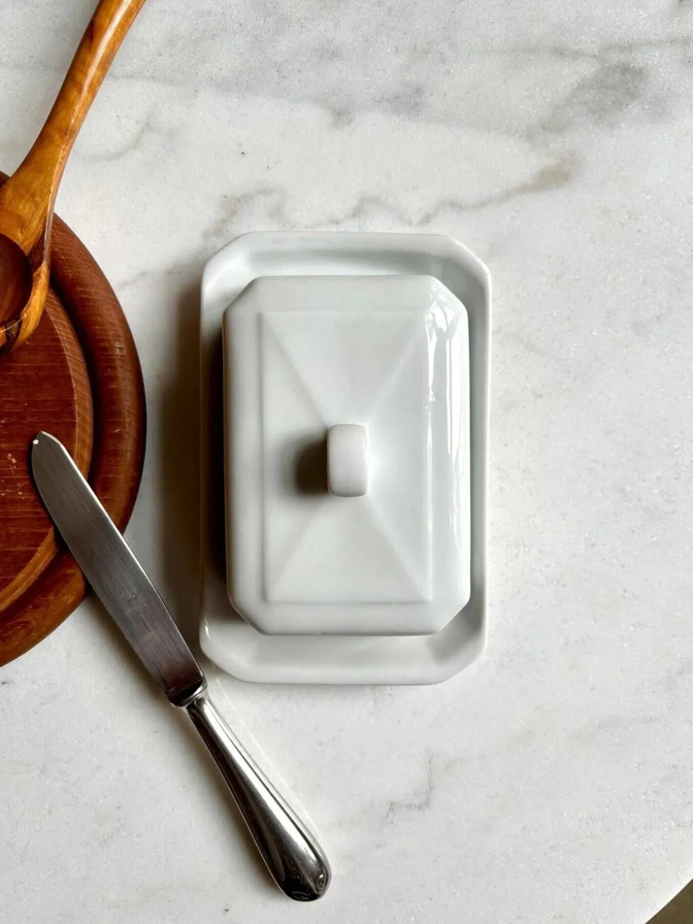Beurrier Pillivuyt en porcelaine blanche
