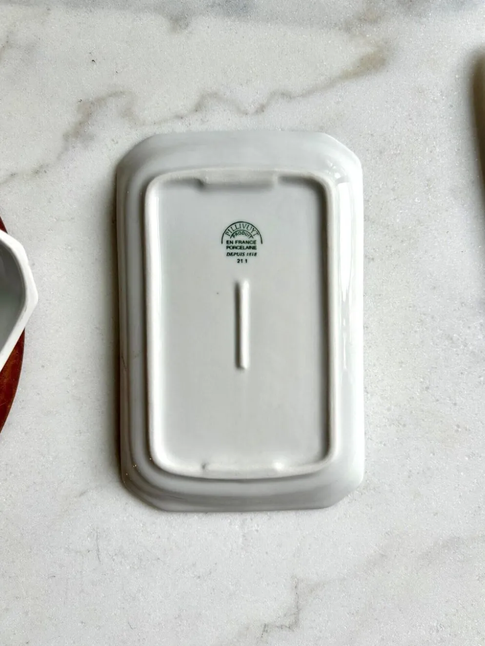 Beurrier Pillivuyt en porcelaine blanche