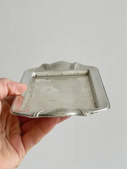 Beurrier rectangulaire en métal et coupelle en verre épais