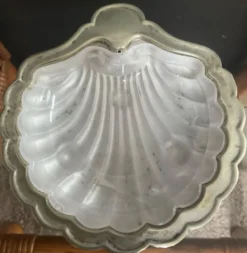 Beurrier vintage coquillage en métal argenté et verre