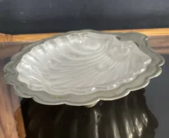 Beurrier vintage coquillage en métal argenté et verre