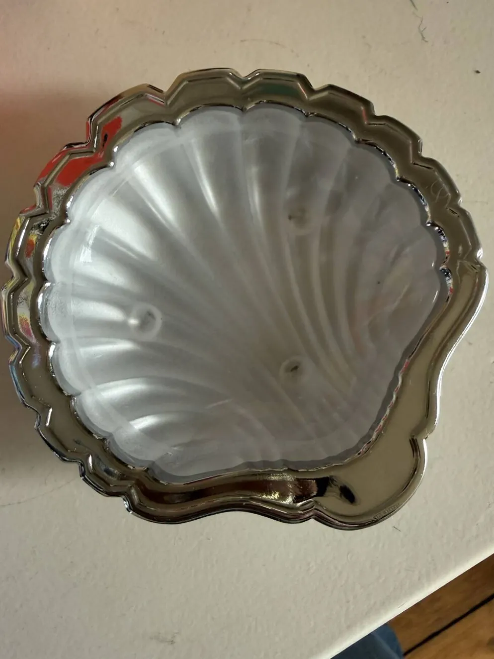 Beurrier vintage coquillage Made in France – verre moulé