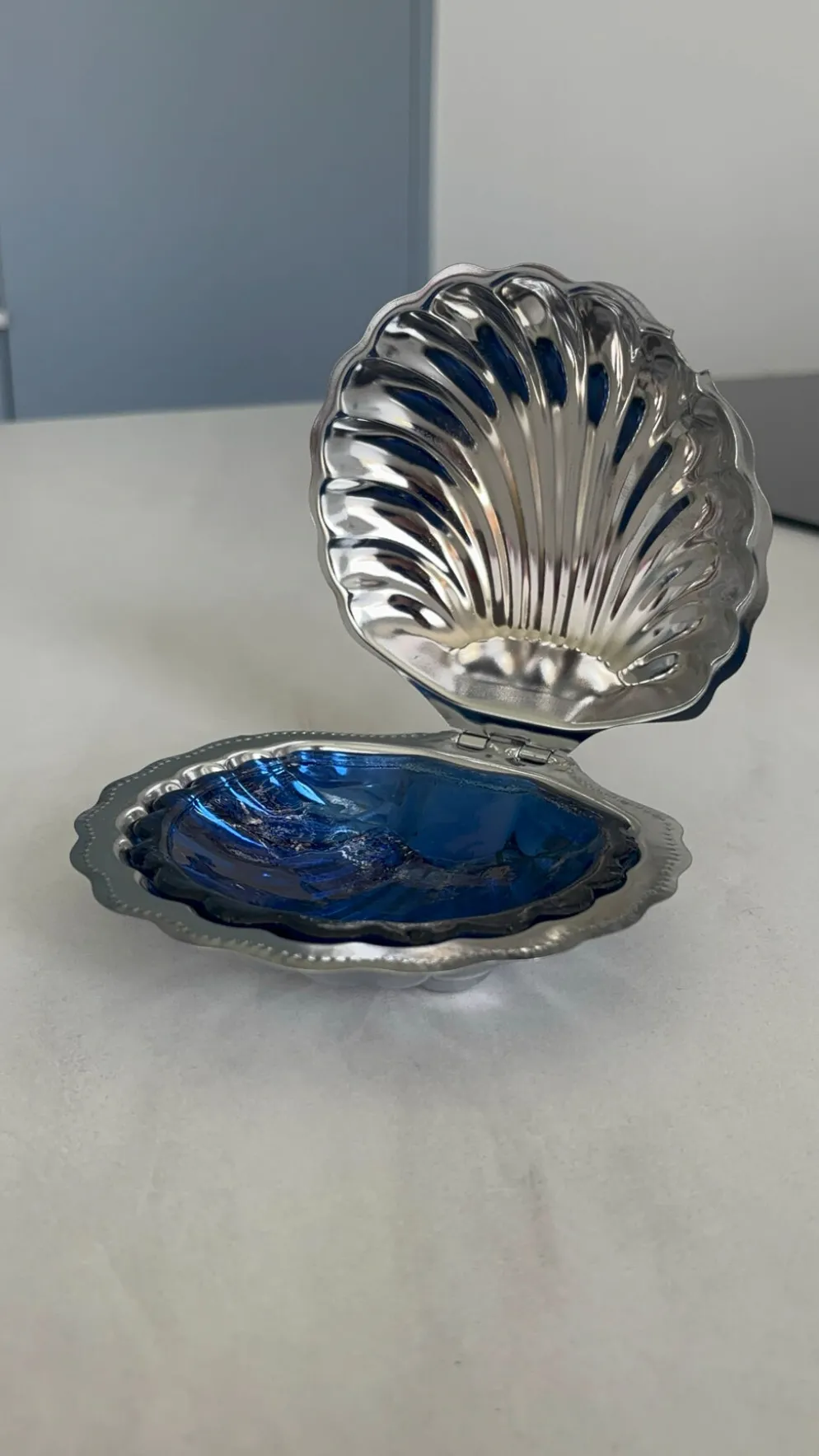 Beurrier vintage coquillage bleu cobalt verre et métal argenté