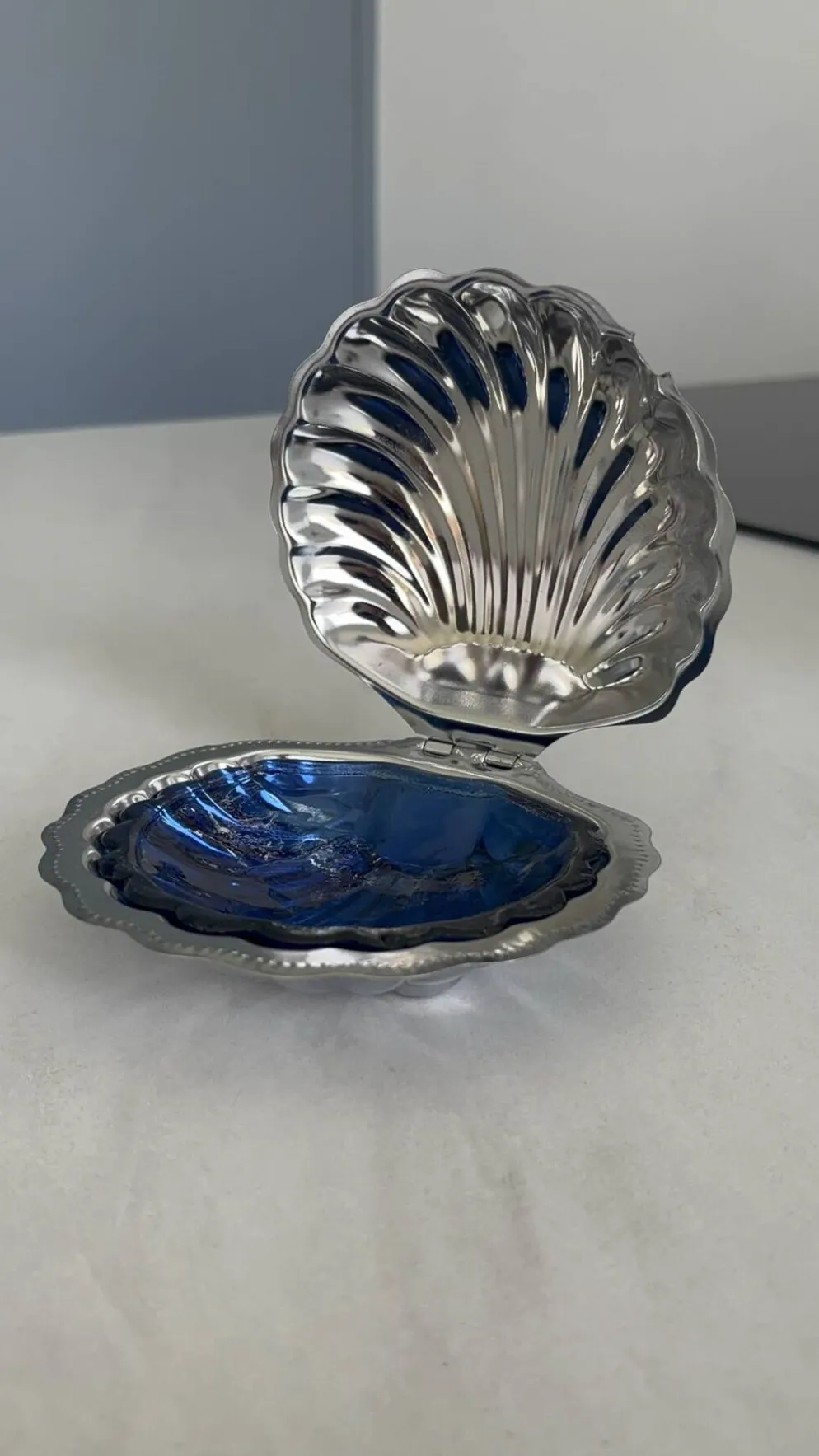 Beurrier vintage coquillage bleu cobalt verre et métal argenté