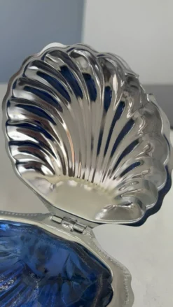 Beurrier vintage coquillage bleu cobalt verre et métal argenté