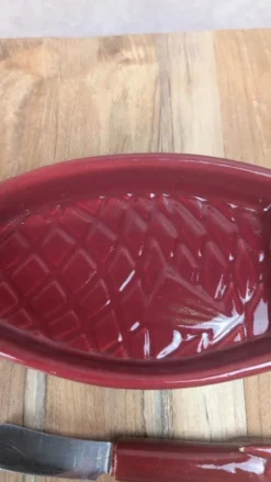 Beurrier vintage en céramique rouge + couteau assorti