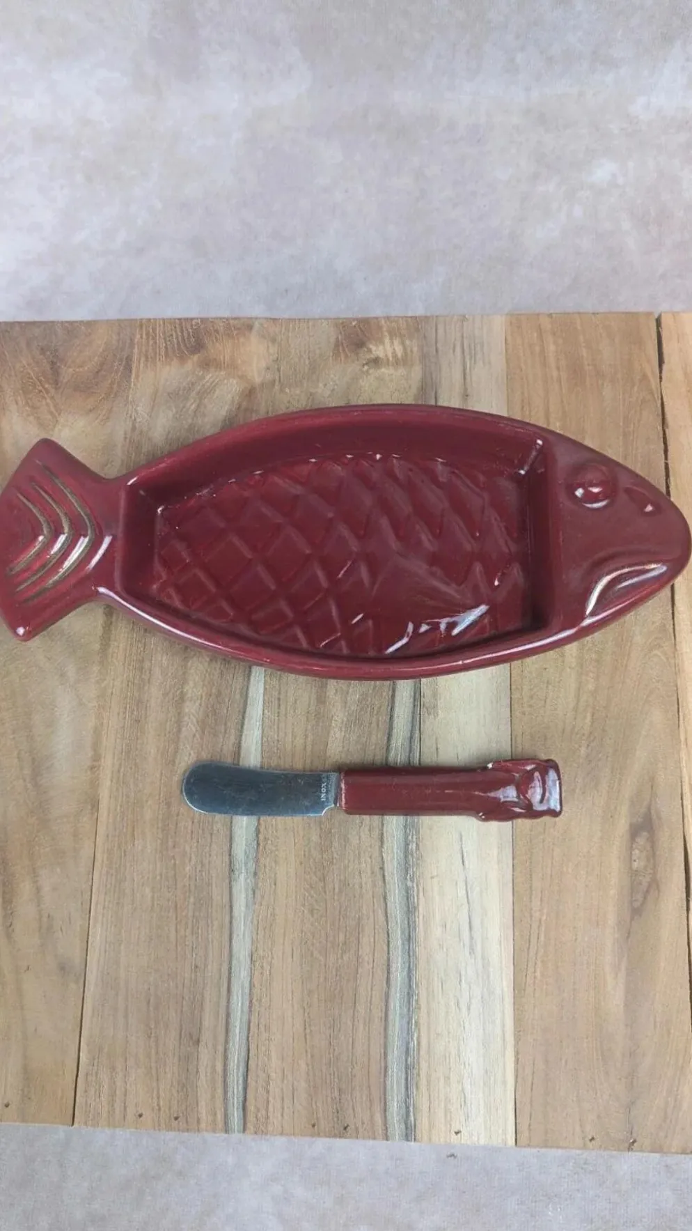 Beurrier vintage en céramique rouge + couteau assorti