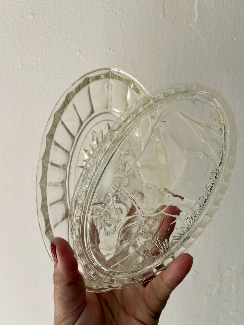 Beurrier vintage en verre à décor de vache
