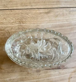 Beurrier vintage en verre à décor de vache