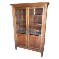 Bibliotheque vitrine style louis xvi 2 portes en noyer