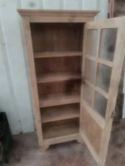 Bibliothèque ancienne décapée