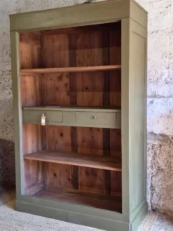 Bibliothèque ancienne en noyer rénovée | Louise