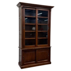 Bibliothèque anglaise classique avec portes coulissantes en verre
