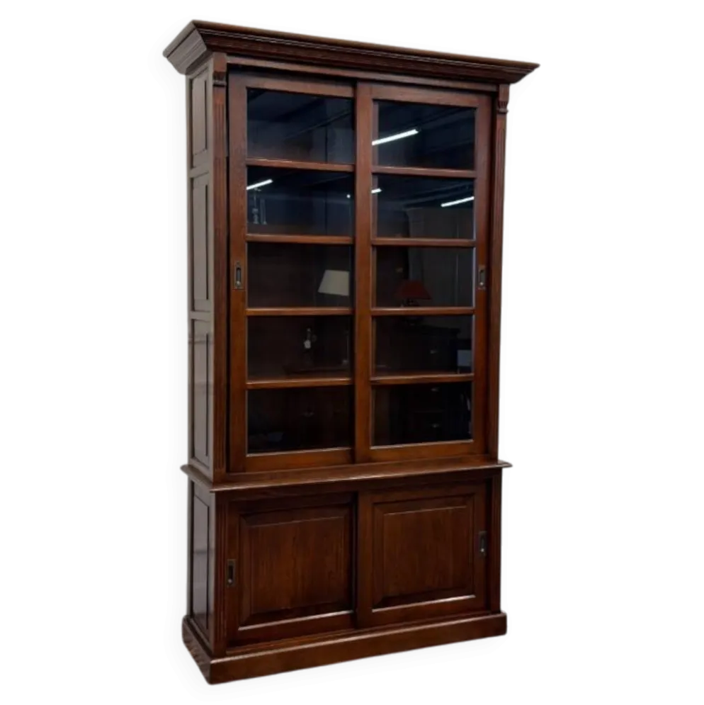 Bibliothèque anglaise classique avec portes coulissantes en verre