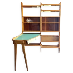 Bibliothèque avec bureau
