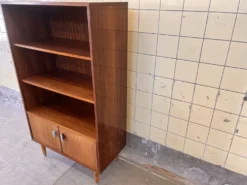 Bibliothèque belge vintage