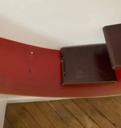 Bibliothèque Bookworm édition Kartell couleur vin rouge