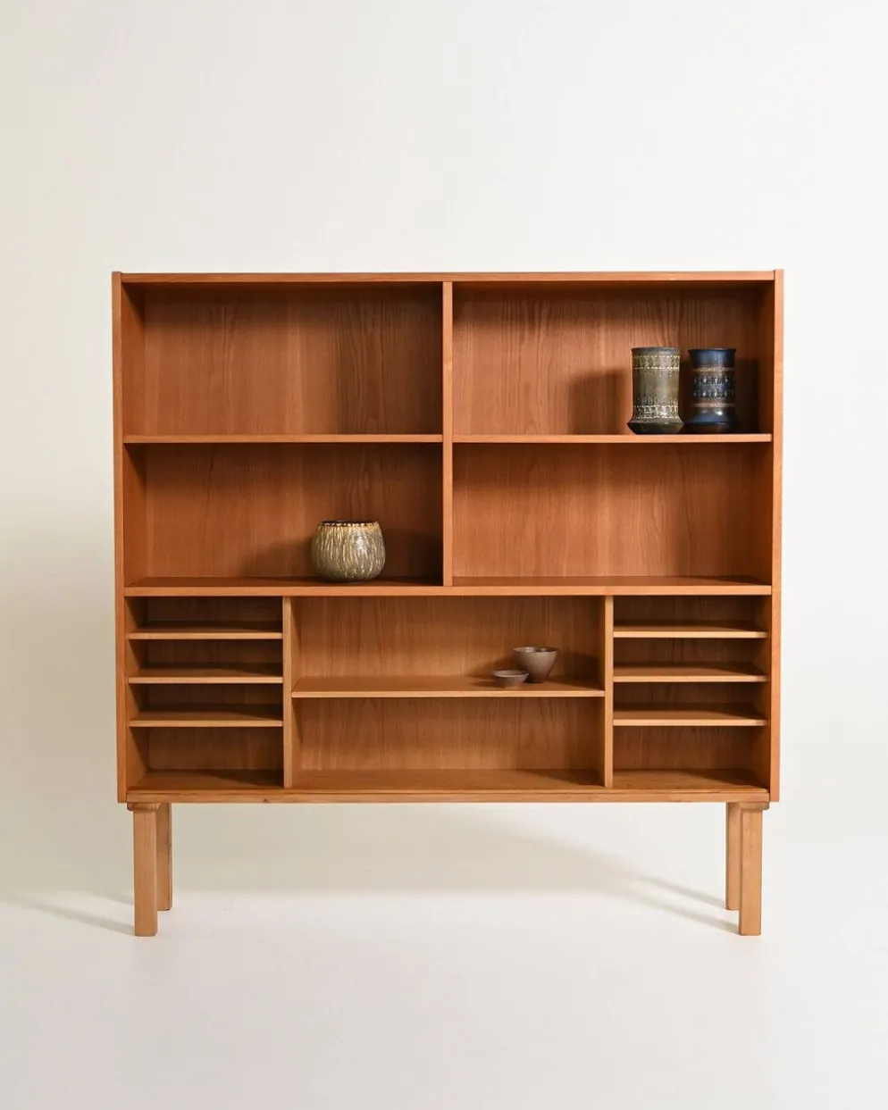 Bibliothèque danoise par Dammand & Rasmussen, années 1960.