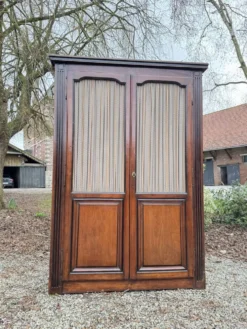 Bibliothèque de boiserie ou de parquet en acajou d’époque louis xvi xv