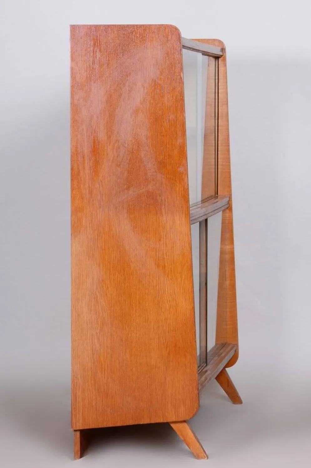 Bibliothèque de style mid-century en chêne avec portes en verre, années 1950
