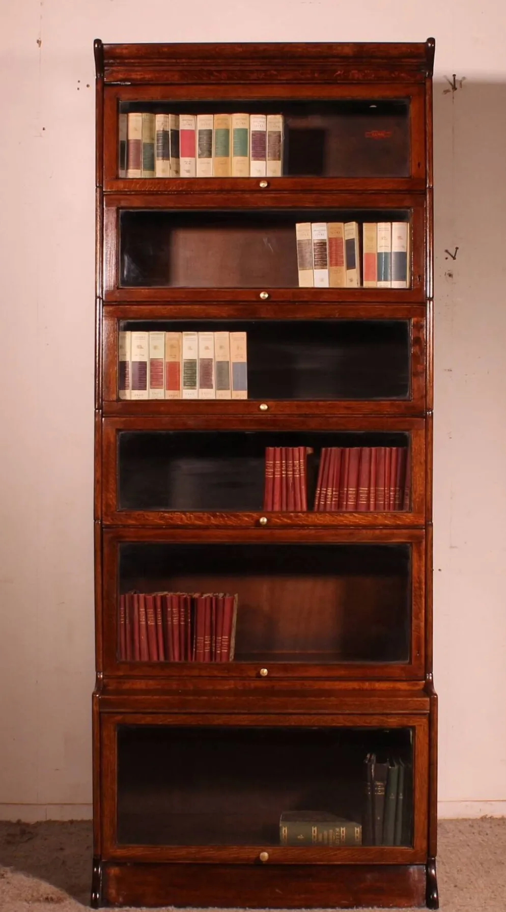 Bibliothèque dit stacking bookcase En chêne De 6 éléments avec une avancée