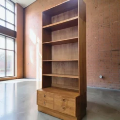 Bibliothèque en bois