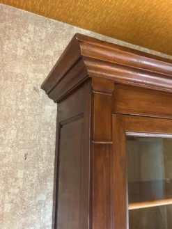 Bibliothèque en bois massif