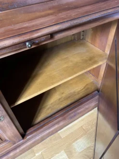 Bibliothèque en bois massif