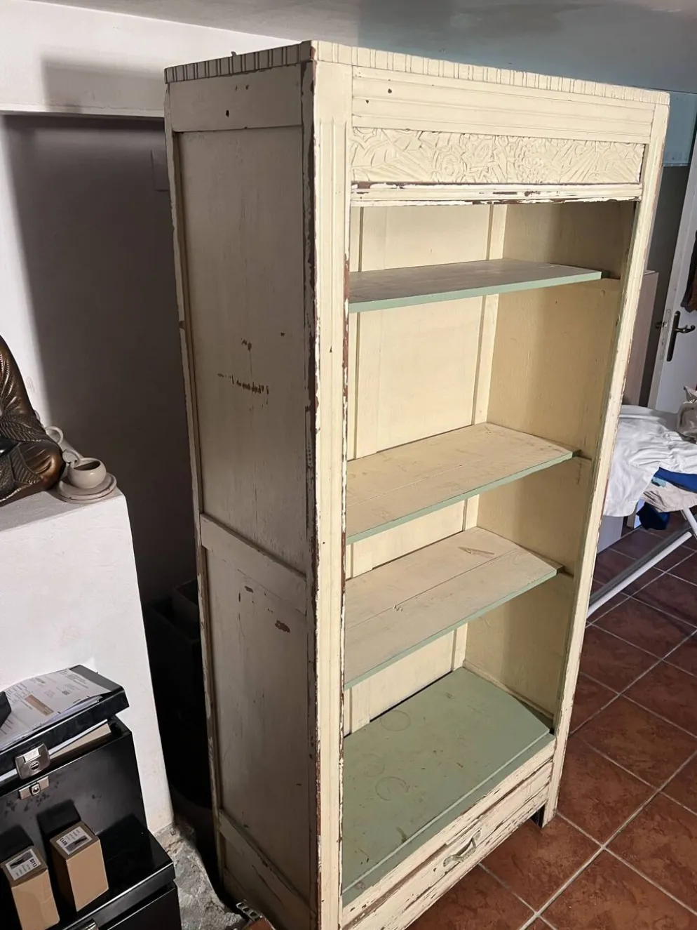 Bibliothèque en bois vintage