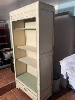 Bibliothèque en bois vintage