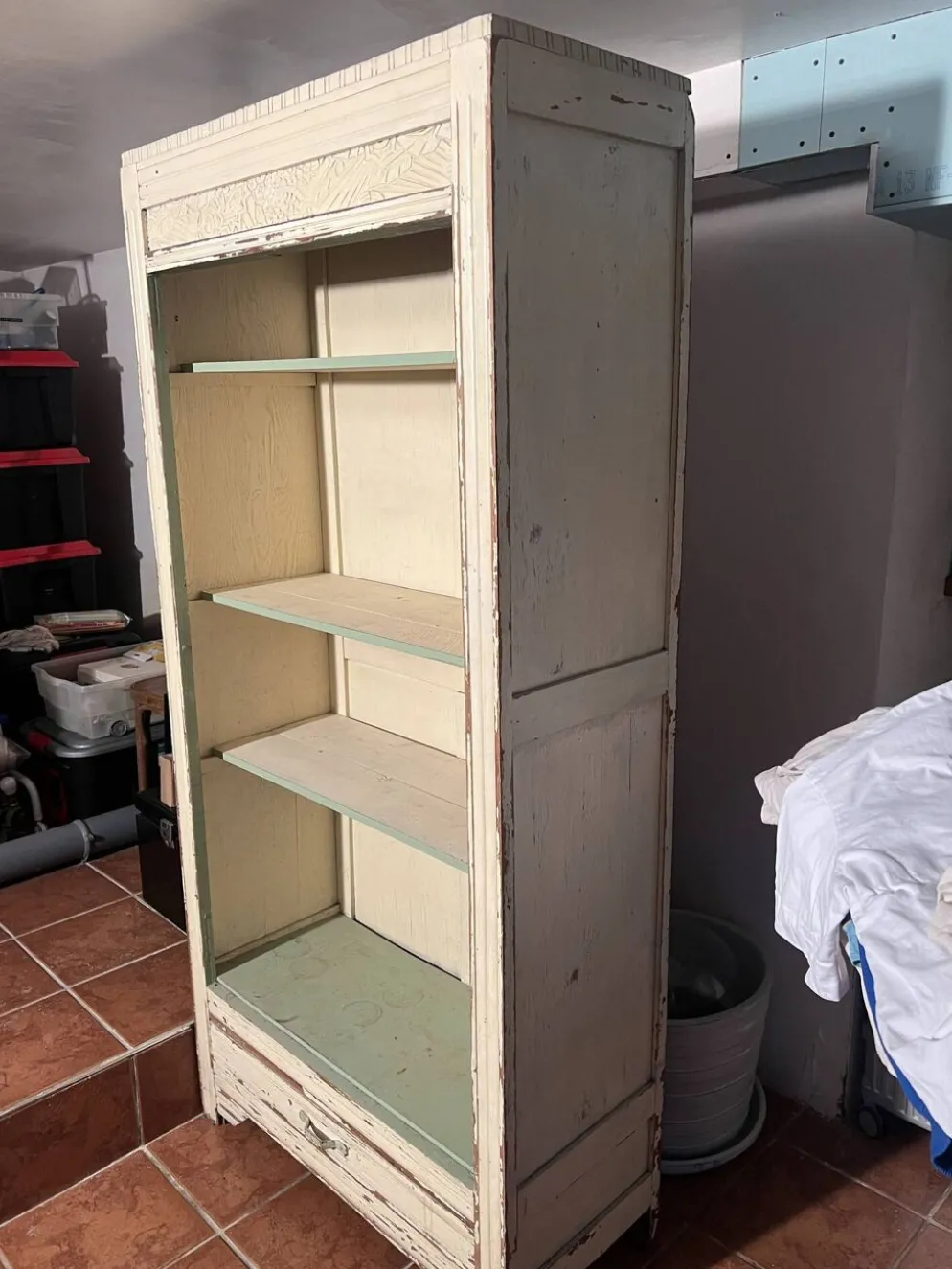 Bibliothèque en bois vintage