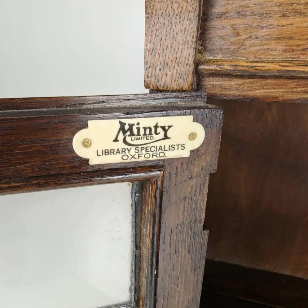 Bibliothèque en chêne anglais par Minty Library Specialists, Oxford, années 1920.