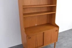 Bibliothèque en chêne danois des années 1960.