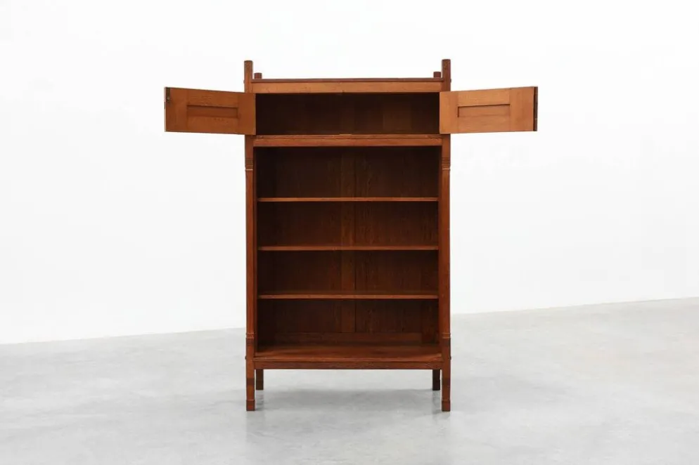 Bibliothèque en chêne de style Jugendstil avec étagères réglables, Pays-Bas, vers 1900