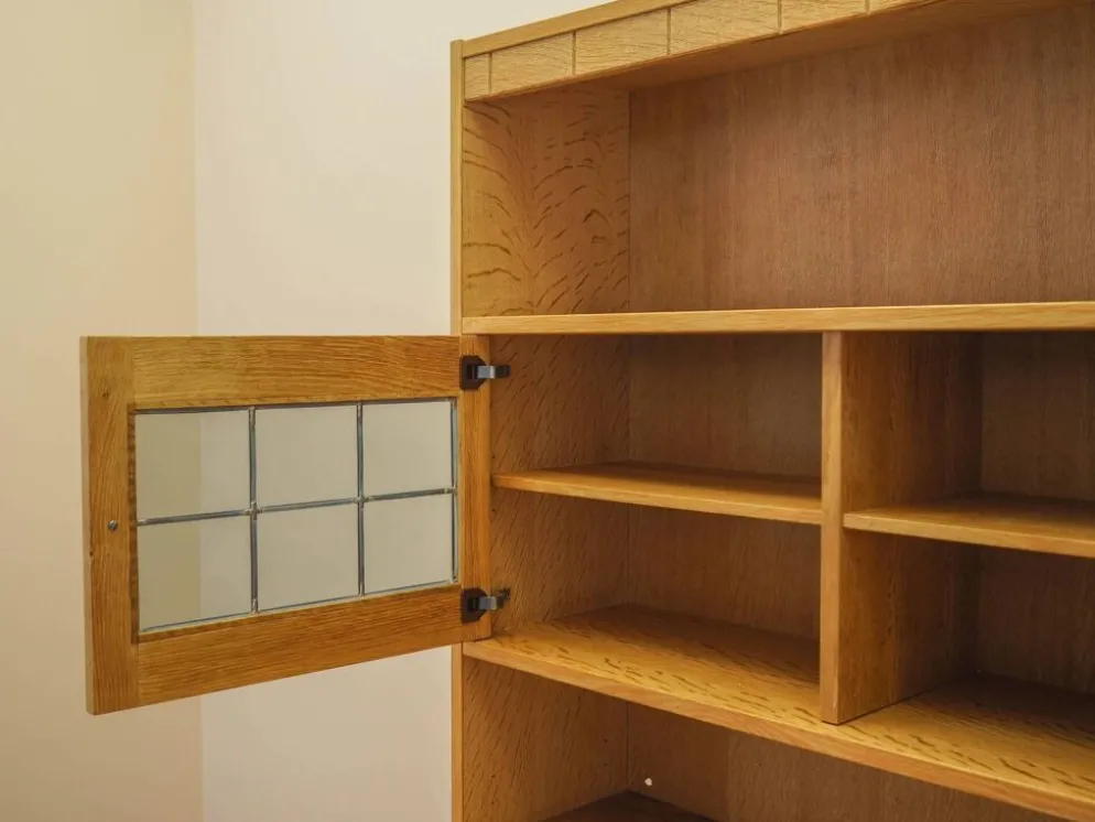 Bibliothèque en chêne Henning Kjærnulf avec portes en verre, danoise des années 1960