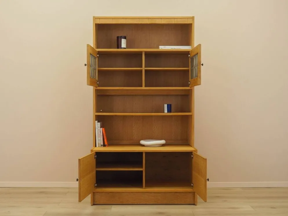 Bibliothèque en chêne Henning Kjærnulf avec portes en verre, danoise des années 1960