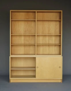 Bibliothèque en chêne par Børge Mogensen pour Karl Andersson & söner. Suède, années 1960.