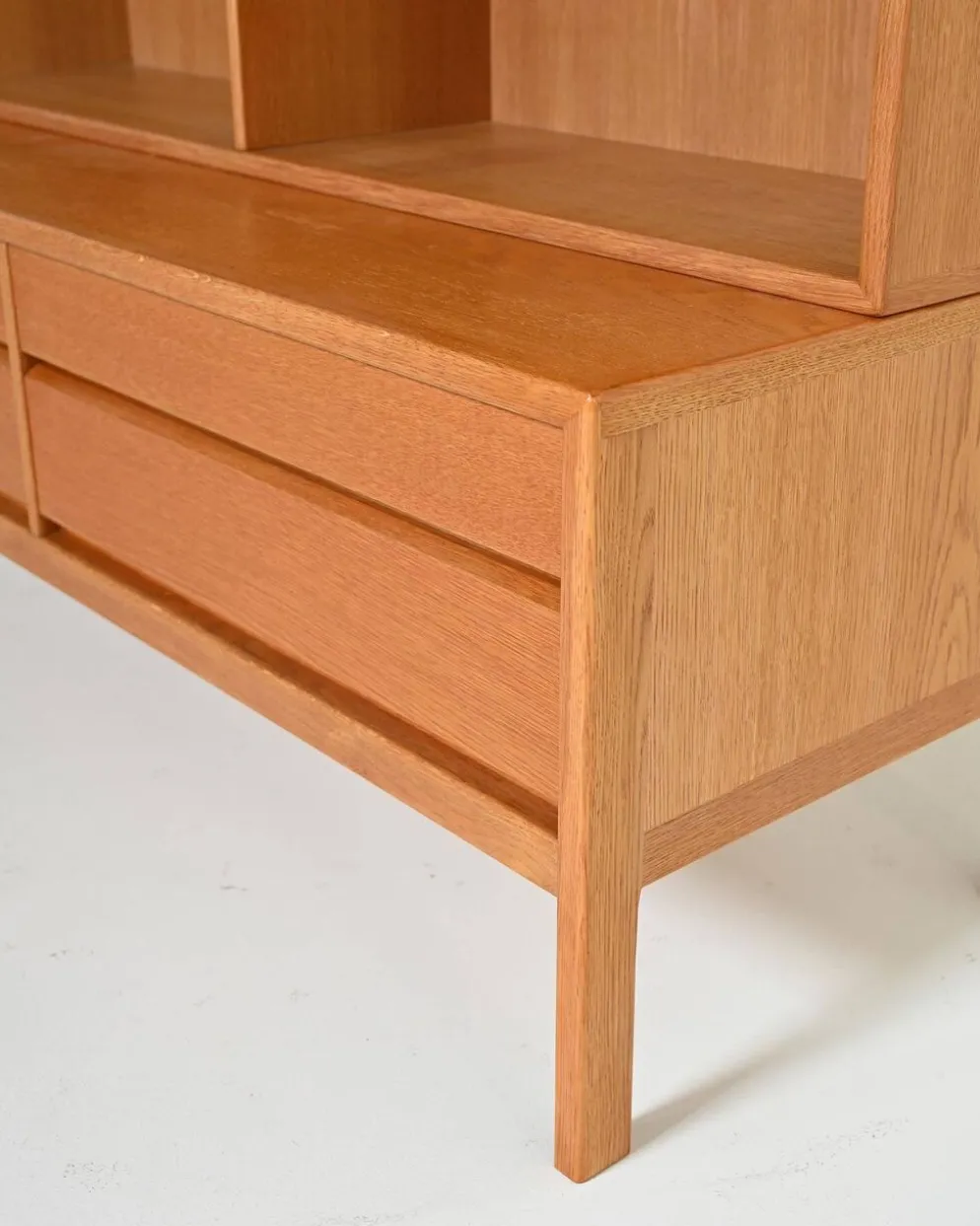 Bibliothèque en chêne scandinave, années 1960