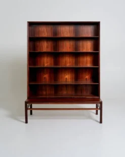 Bibliothèque en palissandre par Johan Hagen pour I. Christiansen, Danemark, années 1950.