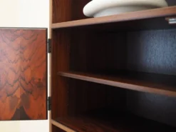 Bibliothèque en palissandre par Svend Langkilde, design danois des années 1960.