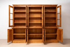 Bibliothèque en pin monumental de l'école de Varsovie, Pologne, années 1920