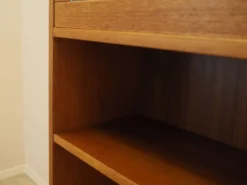 Bibliothèque en teck avec étagères réglables, Danemark, années 1970