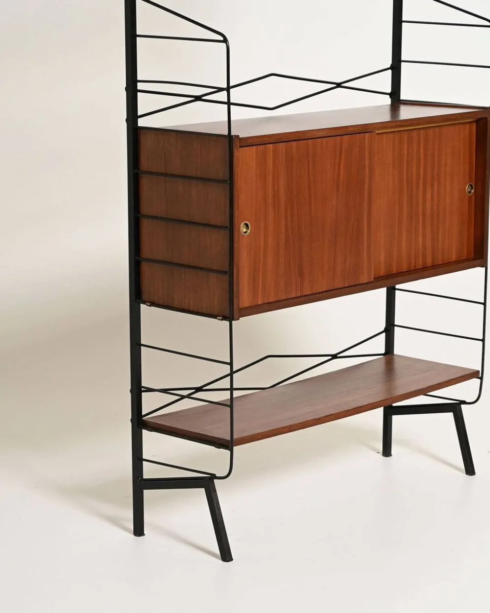Bibliothèque en teck avec tiroir, années 1950-1960