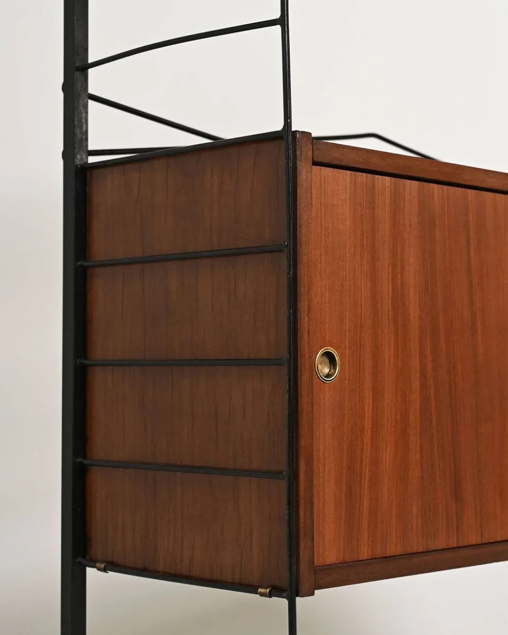 Bibliothèque en teck avec tiroir, années 1950-1960