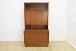 Bibliothèque en teck avec unité de rangement, années 1960