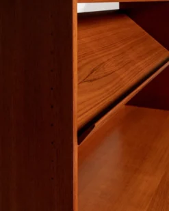Bibliothèque en teck par Bertil Fridhagen pour Bodafors, années 1950/1960.