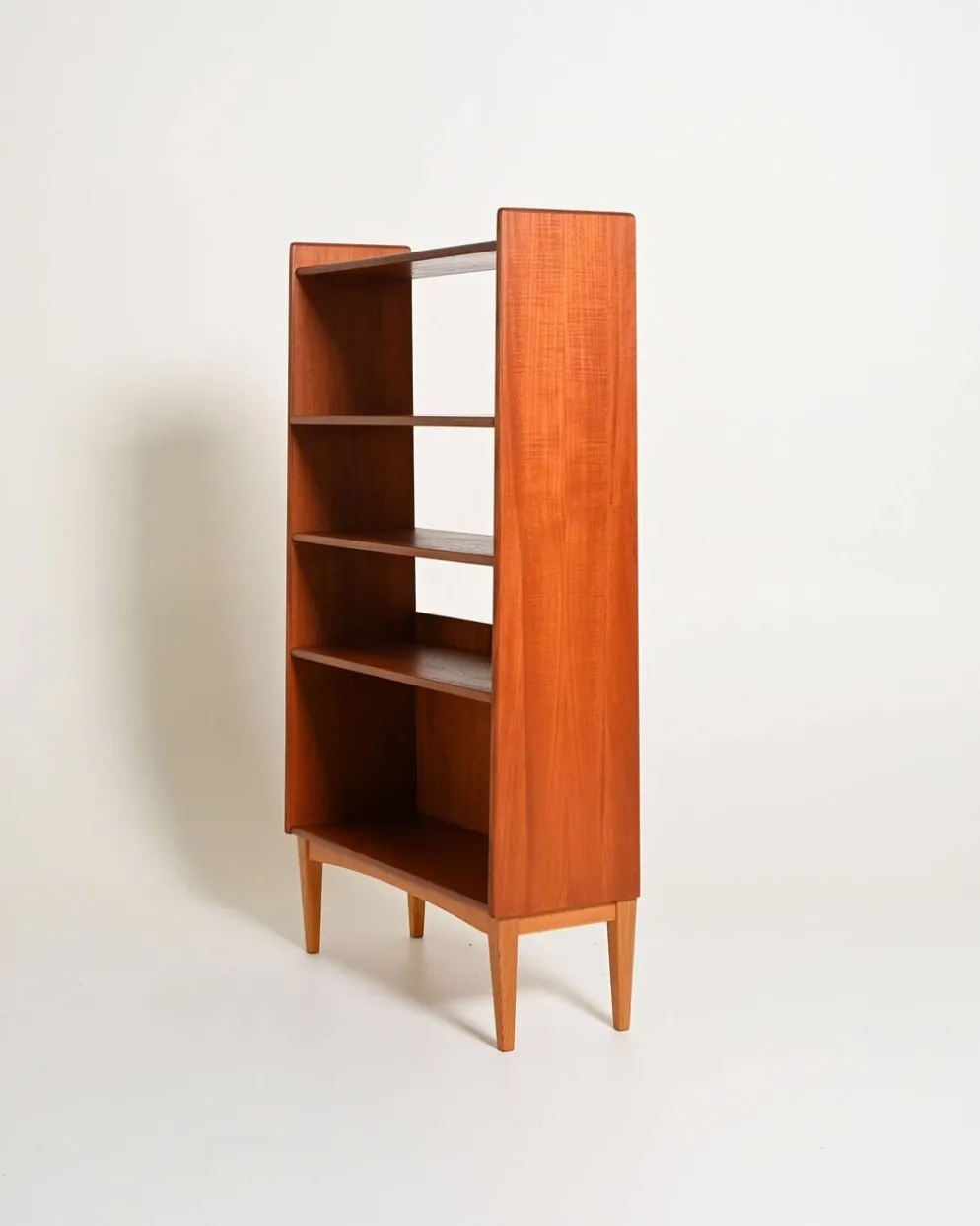 Bibliothèque en teck par Bränntorps, années 1950-1960